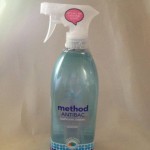 衛生的で清潔な浴室に！抗菌バスクリーナー スペアミントの香り – メソッド(Method)